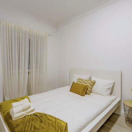 Apartamento Goa Amadora Exteriör bild