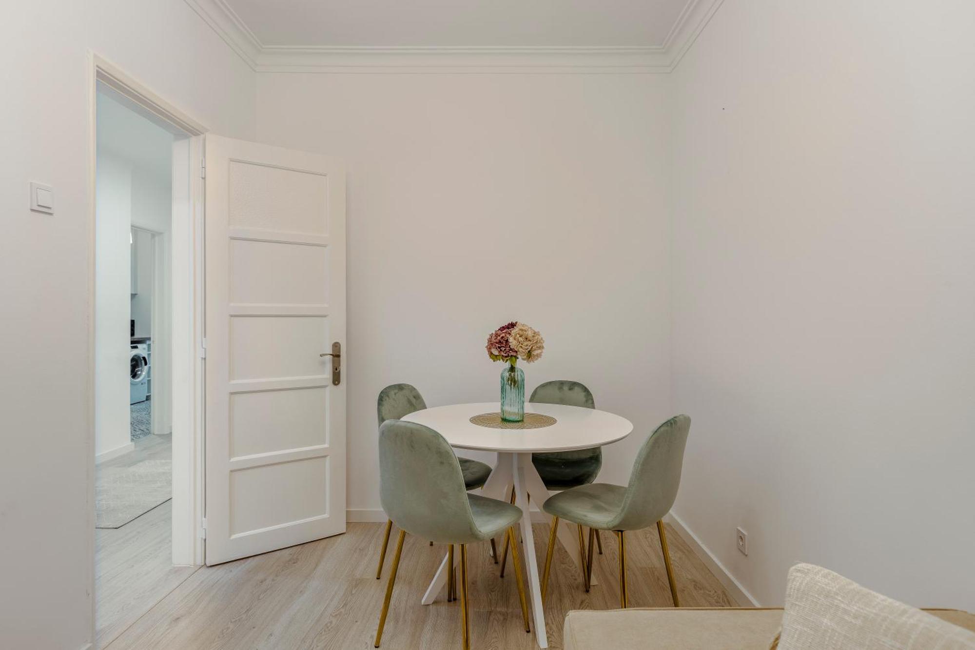Apartamento Goa Amadora Exteriör bild
